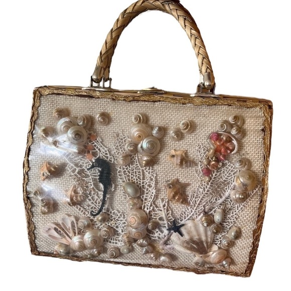 Vintage Handbags - 1950s 1960s Vintage Wicker Seashell Purse Handbag Woven Seahorse Starfish